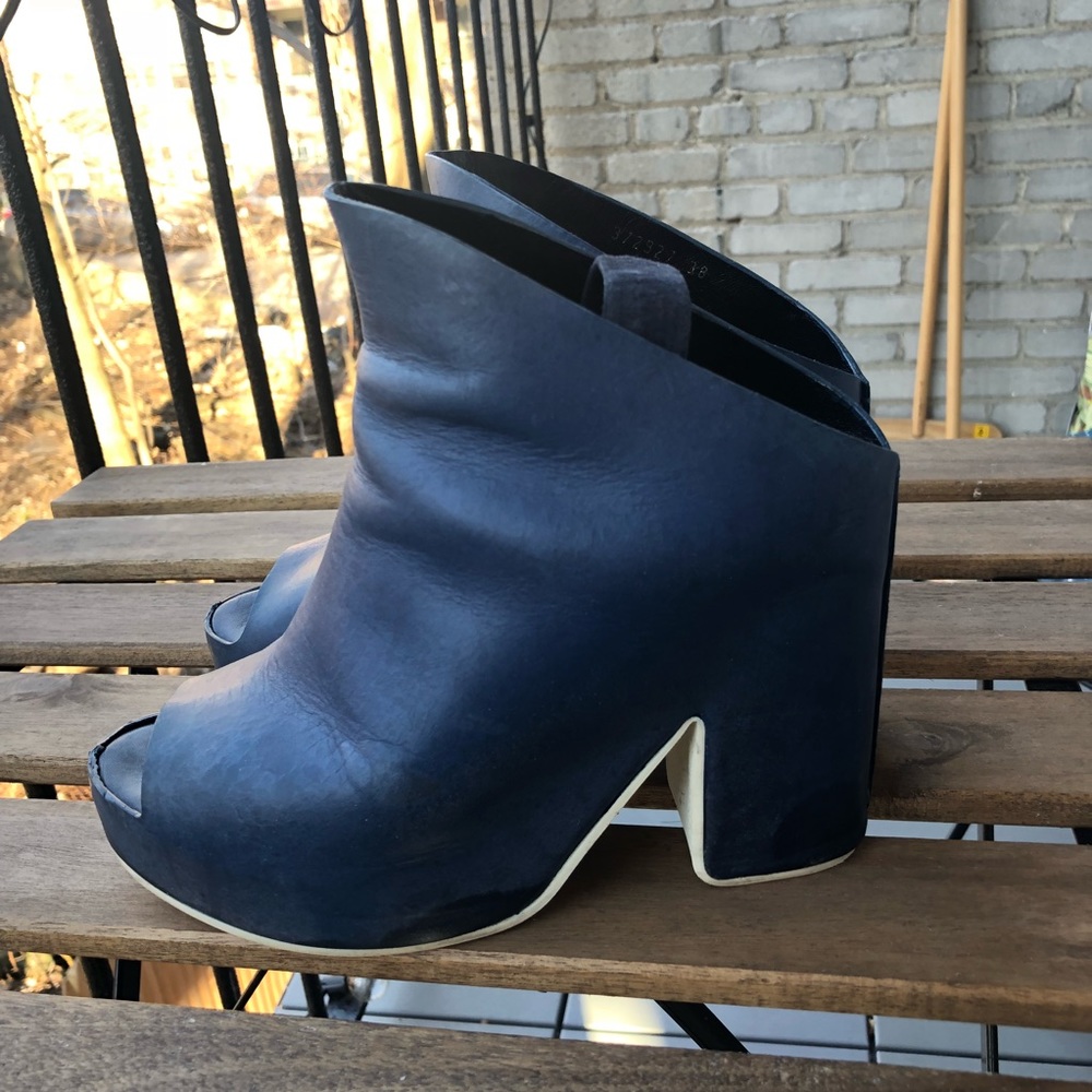 Balenciaga Heels - Picture 4 of 8